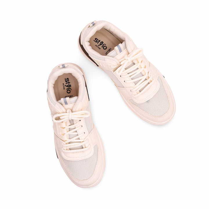 Cream Women Casual Sneaker AT7391