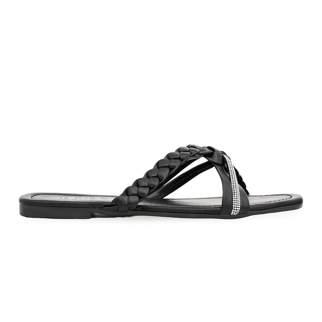 Black Casual Chappal CL1656