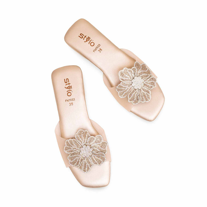 Golden Fancy Slipper FN7833