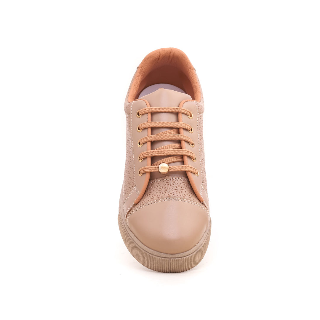 Beige Casual Sneaker AT7256