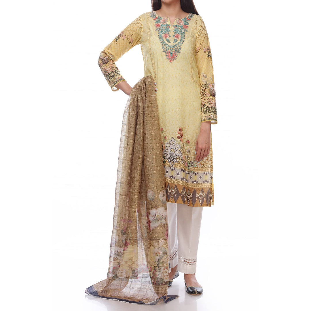 Digital Printed Lawn Shirt With Embroiderd Neck Line
Digtal Printed Tila border Dupatta