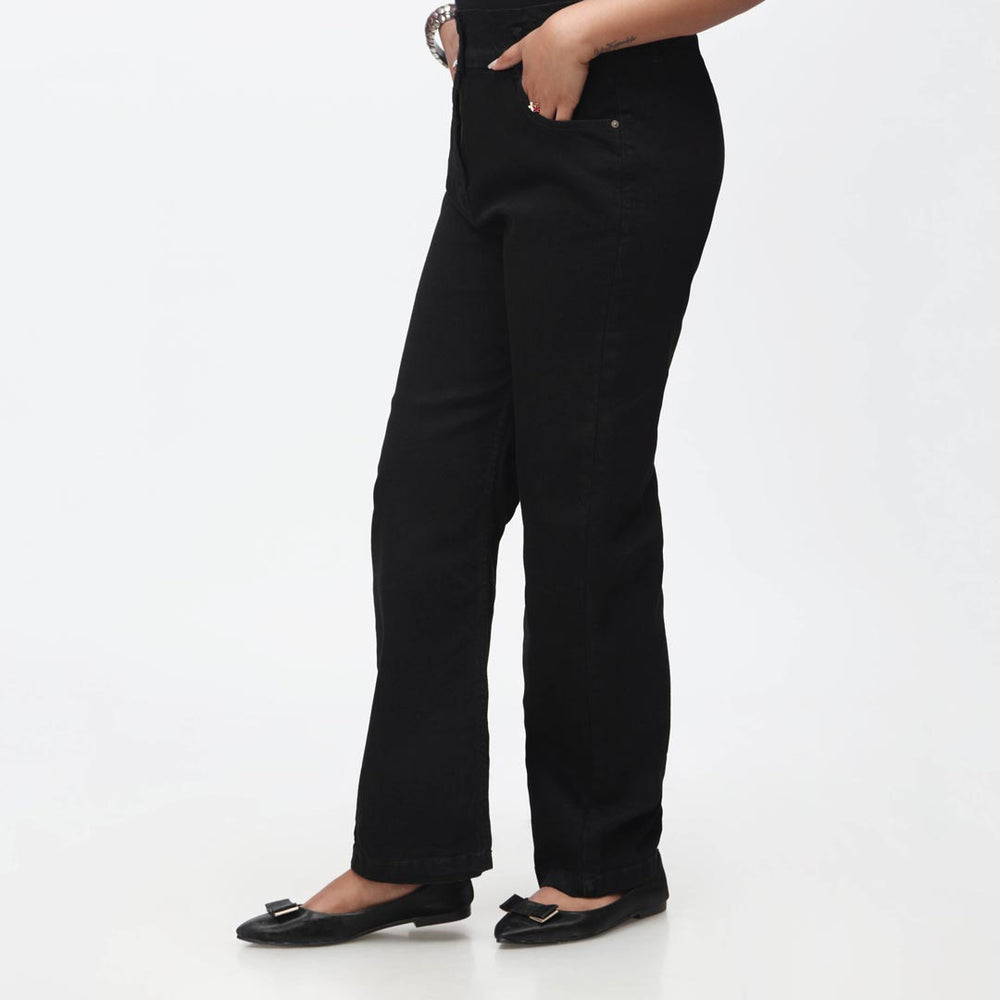 Black Mom Fit Denim Pant PS4529