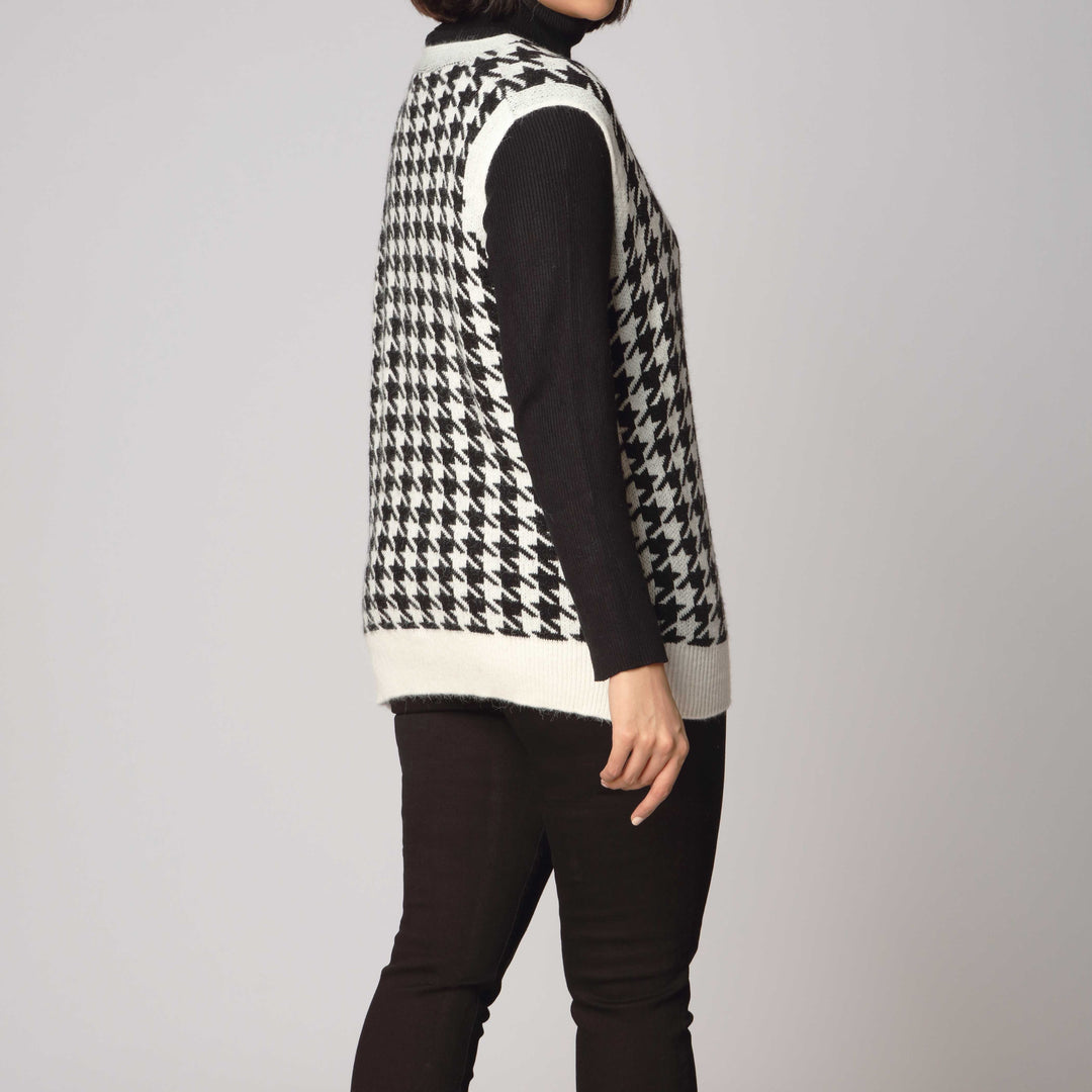 White Sleevelss Cardigan PW2918